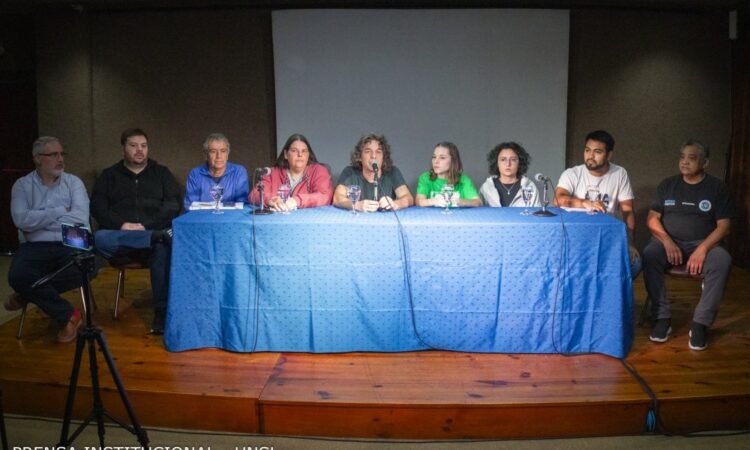 CONVOCAN A LA COMUNIDAD DE SAN LUIS A MARCHAR EN DEFENSA DE LA UNIVERSIDAD PÚBLICA