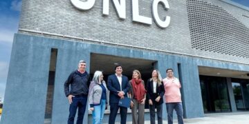 UNLC: LA RECTORA AGUSTINA RODRIGUEZ SAA Y EL SECRETARIO DE ESTADO DE PERSONAS CON DISCAPACIDAD LUIS GIRAUDO FIRMARON UN CONVENIO