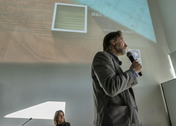 EL MUNDO DEL REVÉS: EL DR. ADRIAN E. BELING DISERTÓ SOBRE LA CRISIS AMBIENTAL EN LA UNLC