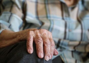 INSCRIBEN A LA DIPLOMATURA EN ASISTENCIA A PERSONAS MAYORES CON DEPENDENCIA