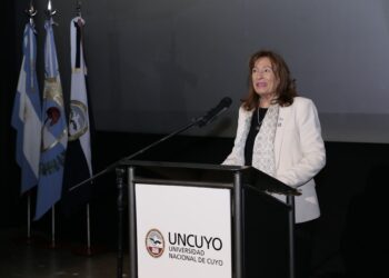 UNCUYO: “ESTAMOS ABRIENDO LAS PUERTAS A UN MUNDO DE INFINITAS OPORTUNIDADES”