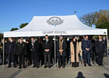 ISSP: CADETES Y ASPIRANTES DEL ISSP PARTICIPARON DEL ACTO CONMEMORATIVO DEL 214º ANIVERSARIO DE LA REVOLUCIÓN DE MAYO, ORGANIZADO POR LA POLICÍA DE LA CIUDAD.