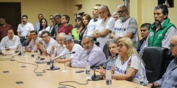 ANUNCIARON UN NUEVO PARO DE 48 HORAS EN RECLAMO POR LA CAÍDA DEL SALARIO