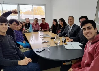 UNVIME: EL RECTOR SE REUNIÓ CON REPRESENTANTES DE LOS CLUBES ESTUDIANTILES DE LA UNVIME