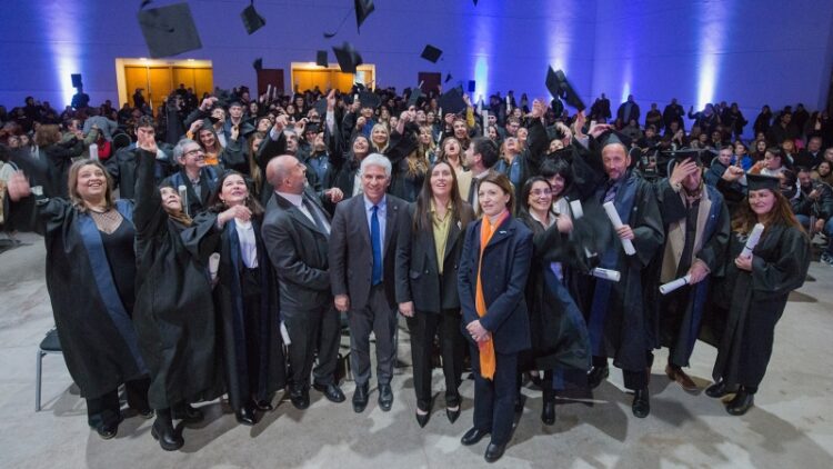 ULP: MÁS DE 120 EGRESADOS RECIBIERON SU TÍTULO EN EL CENTRO DE CONVENCIONES