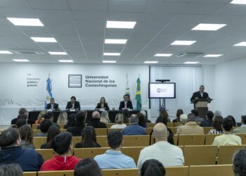 LA UNLC FUE SEDE DE LA PRESENTACIÓN DE UNA NUEVA DIPLOMATURA