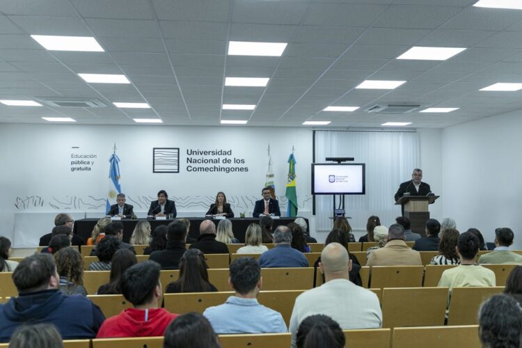 LA UNLC FUE SEDE DE LA PRESENTACIÓN DE UNA NUEVA DIPLOMATURA