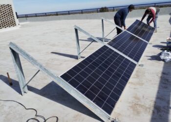 LA UNLC IMPLEMENTA ENERGÍA SOLAR EN SU EDIFICIO ACADÉMICO