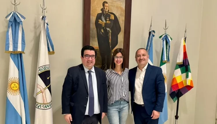 UNVIME: EL RECTOR DESARROLLÓ ACTIVIDADES DE VINCULACIÓN EN LA UNIVERSIDAD NACIONAL DEL NORDESTE