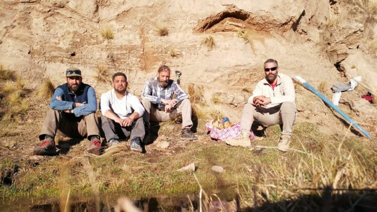 UNLC: DESCUBRIMIENTO PALEONTOLÓGICO: UN TOXODON PERDIDO EN EL TIEMPO