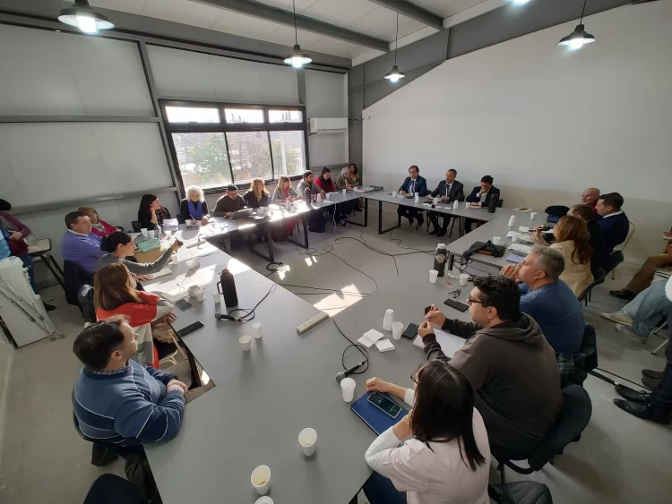 UVIME: EL CONSEJO SUPERIOR APROBÓ LA CREACIÓN DE LA EDITORIAL UNIVERSITARIA Y LA SECRETARÍA DE POSGRADO