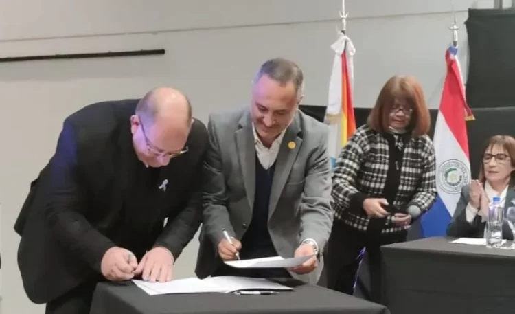 UNVIME: LA UNIVERSIDAD FIRMÓ CONVENIO CON EL GOBIERNO PARA REFORZAR EL COOPERATIVISMO