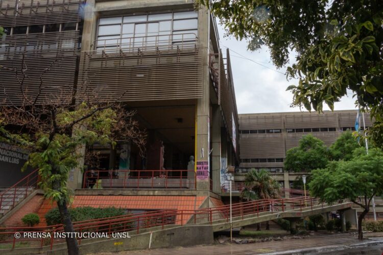 UNSL: COMUNICADO ANTE LA CONTINUIDAD DE LA TOMA DEL EDIFICIO DE RECTORADO