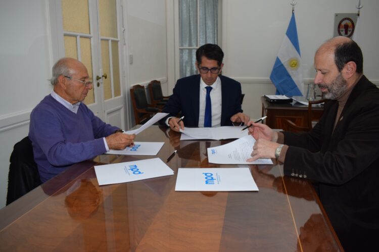 EL MINISTERIO PÚBLICO DE LA DEFENSA FIRMA CONVENIO DE COOPERACIÓN CON EL CAPSL Y LANZA UN PROGRAMA DE PRÁCTICA FORENSE
