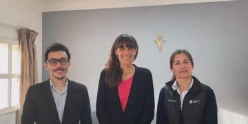 LA VICERRECTORA DE LA UCCUYO DE SAN LUIS, RECIBIÓ A LAS AUTORIDADES DE LA DELEGACIÓN SAN LUIS DE LA DIRECCIÓN NACIONAL DE MIGRACIONES.