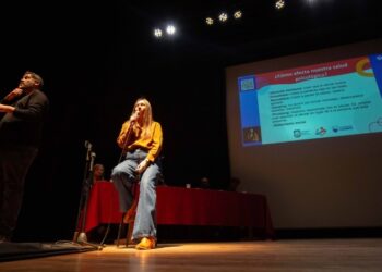 LA ULP Y LA UNSL BRINDARON UNA CHARLA PARA ALUMNOS SOBRE CONSUMOS PROBLEMÁTICOS