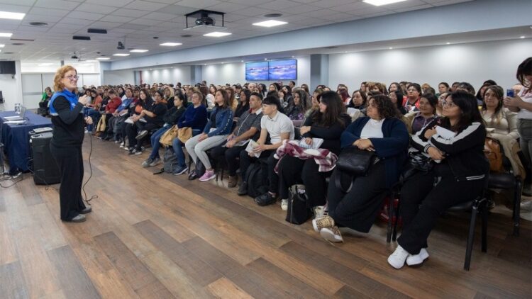 PERSONAL DE LA UNIVERSIDAD DE LA PUNTA SE CAPACITA SOBRE PREVENCIÓN Y CUIDADOS