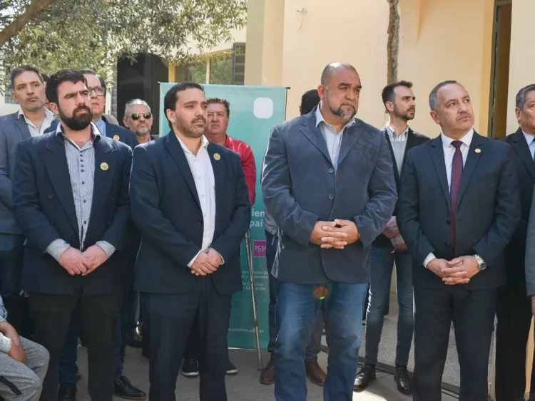 UNVIME: LA COMUNIDAD UNIVERSITARIA RECIBIÓ EL BOLETO GRATUITO