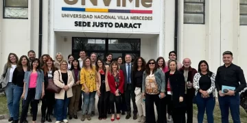 EL RECTOR SE REUNIÓ CON EL PLANTEL DOCENTE DE LA ESCUELA DE CIENCIAS SOCIALES Y EDUCACIÓN