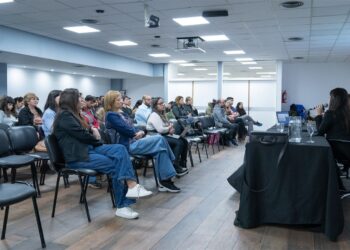 ULP: MÁS DE 250 DOCENTES ASISTIERON A UN SEMINARIO SOBRE ADICCIONES