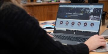 LA UNCUYO AVANZA HACIA LA MADUREZ DIGITAL