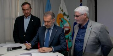 LA UNCUYO E YPF HABILITARÁN UNA PLATAFORMA DE TRABAJO COLABORATIVO