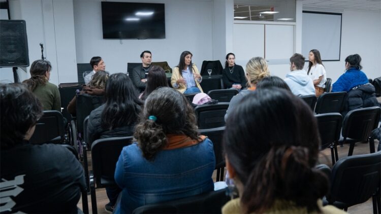 PROFESIONALES DE LA COMUNICACIÓN BRINDARON UNA JORNADA DE CAPACITACIÓN EN LA ULP