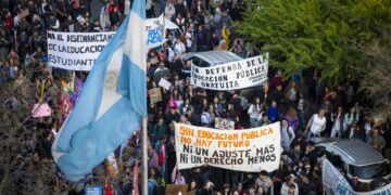 5 MENTIRAS Y 5 VERDADES SOBRE LAS UNIVERSIDADES PÚBLICAS