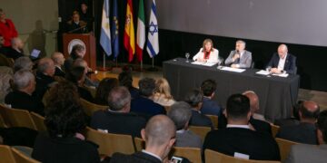 LA UNCUYO LIDERA UN AMBICIOSO PROGRAMA DE IA E INNOVACIÓN EN MENDOZA
