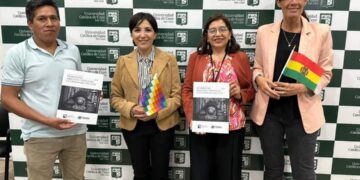 UCCUYO-SL: LA VICERRECTORA, JUNTO A LA DECANA DE LA FACULTAD DE DERECHO Y CIENCIAS SOCIALES, RECIBIERON LA VISITA DE LA SRA. CÓNSUL DE BOLIVIA