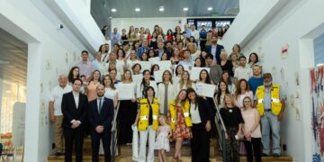 UNLC: MÁS EGRESADAS Y EGRESADOS RECIBIERON SU DIPLOMA EN EL ACTO DE COLACIÓN 2024