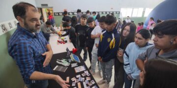 LA ULP LLEGÓ CON SUS PROPUESTAS EDUCATIVAS A LA COMUNIDAD HUARPE