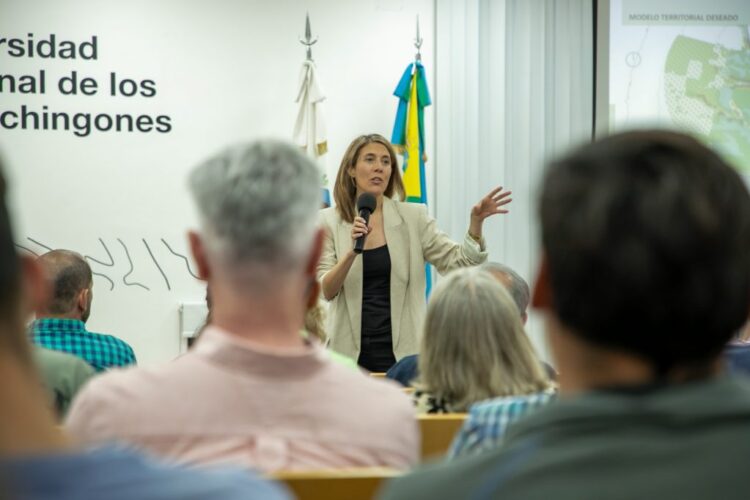 VINCULACIÓN Y CIENCIA: LA UNLC PRESENTA DOS PROYECTOS DE INVESTIGACIÓN