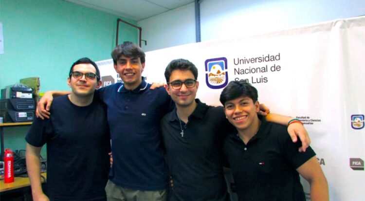 UNSL: ESTUDIANTES DE MECATRÓNICA EN EL PODIO DE COMPETENCIA SOBRE EFICIENCIA ENERGÉTICA