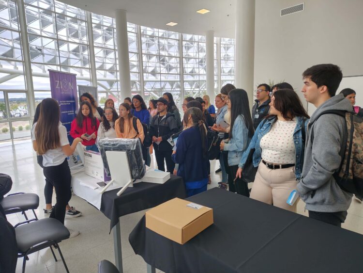 ESTUDIANTES DE LA UNVIME PARTICIPARON DE LA 1° JORNADA DE ÚLCERAS POR PRESIÓN (UPP) EN LA CIUDAD DE SAN LUIS