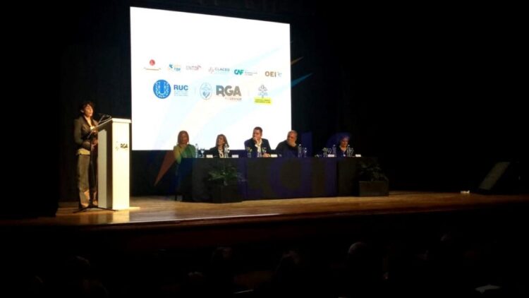 LA RECTORA DE LA UNLC, EN UN DEBATE INTERNACIONAL SOBRE EL FUTURO DE LA ANTÁRTIDA