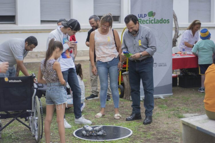 LA ULP PARTICIPÓ EN UNA JORNADA POR EL DÍA INTERNACIONAL DEL CÁNCER INFANTIL