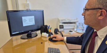 PRIMERA FIRMA DIGITAL EN LA HISTORIA DE LA UNVIME