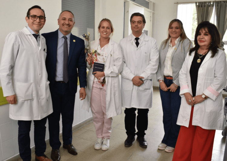 UNVIME: ¡VILLA MERCEDES YA TIENE SU PRIMERA EGRESADA EN MEDICINA!