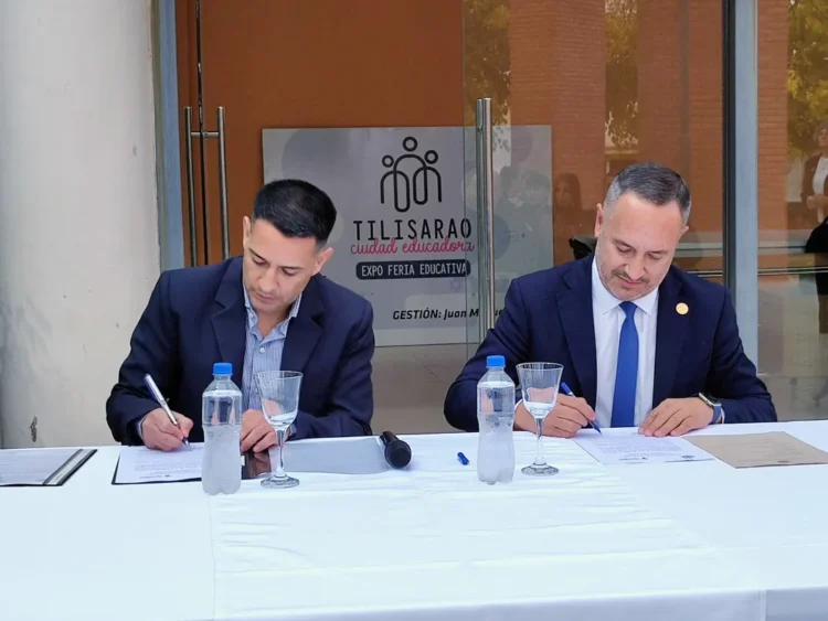 LA UNVIME Y EL MUNICIPIO DE TILISARAO FORMALIZARON SU COMPROMISO CON LOS ADULTOS MAYORES