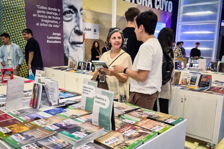 LA UNSL PARTICIPA DE LA 49º FERIA INTERNACIONAL DEL LIBRO