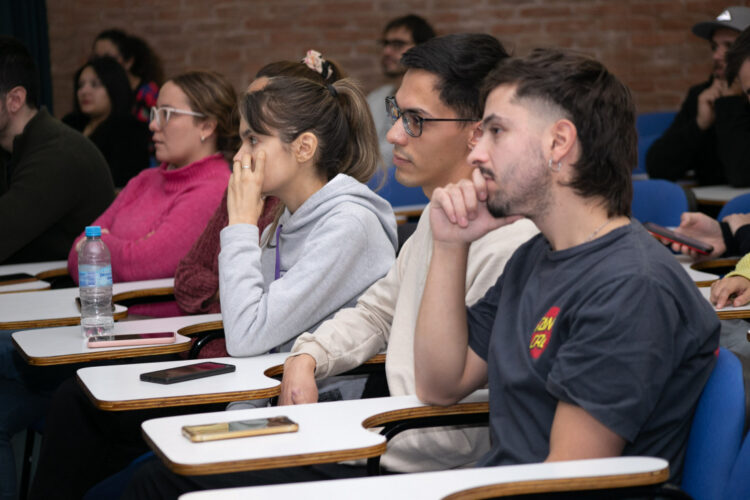 UNCUYO: BECAN A ESTUDIANTES QUE QUIERAN DEDICARSE A LA INVESTIGACIÓN CIENTÍFICA