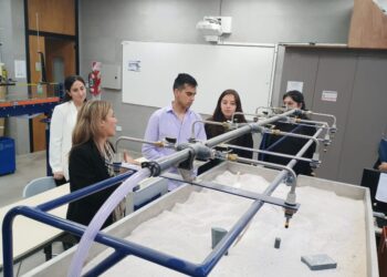 FIRMA DE CONVENIO ENTRE LA UNLC Y LA MUNICIPALIDAD DE LOS MOLLES