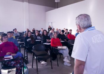 COMENZÓ LA DIPLOMATURA EN DEPORTES DE ALTO RENDIMIENTO EN LA UNLC CON UNA CLASE MAGISTRAL DE HORACIO ANSELMI