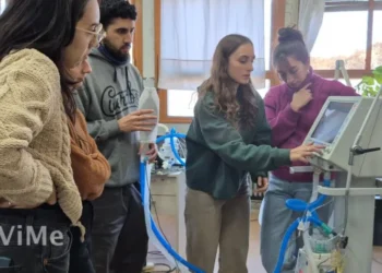 UNVIME: ESTUDIANTES AVANZADAS DE BIOINGENIERÍA DICTARON UN TALLER TEÓRICO PRÁCTICO EN RESPIRADORES