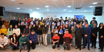 EL RECTOR ACOMPAÑÓ A LOS ESTUDIANTES DE LA UNVIME QUE RECIBIERON LA BECA UNIVERSAL SUPERIOR IMPULSADA POR LA PROVINCIA