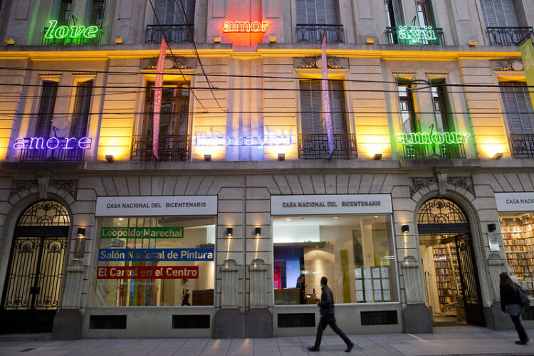 SONIA HÖGER, DOCENTE DE LA UNLC, EXPONE EN UNA MUESTRA NACIONAL DE ARTES VISUALES
