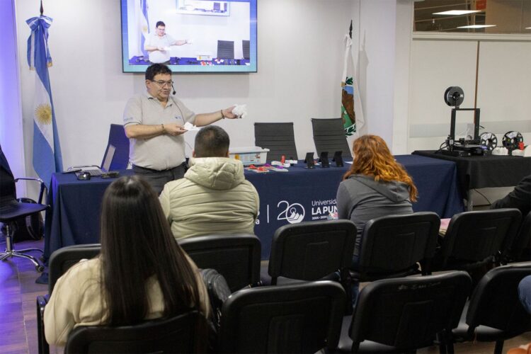 LA ULP REALIZÓ EL SEGUNDO ENCUENTRO PRESENCIAL DEL CURSO DE IMPRESIÓN 3D