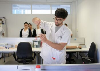 MÁS DE 300 ESTUDIANTES PARTICIPARON EN EL LABORATORIO DE SIMULACIÓN CLÍNICA