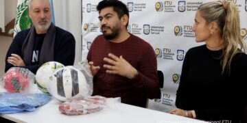 TURISMO Y URBANISMO RECIBIÓ ELEMENTOS DEPORTIVOS PARA SUS ESTUDIANTES